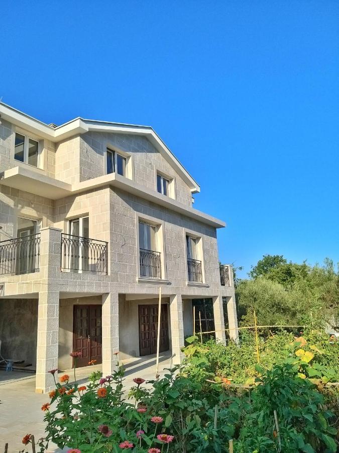 Petivat Gardens Apartamento Exterior foto