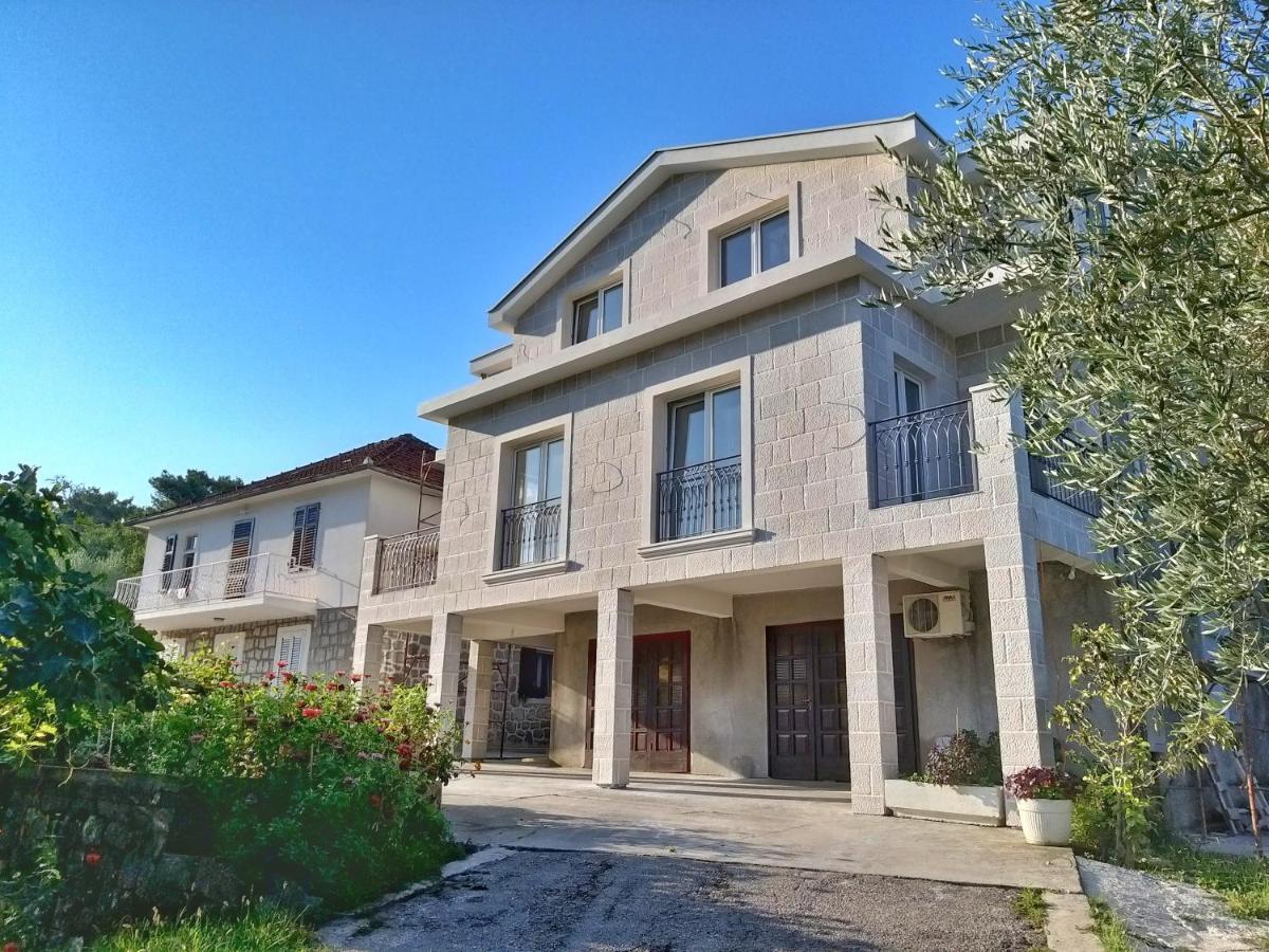 Petivat Gardens Apartamento Exterior foto