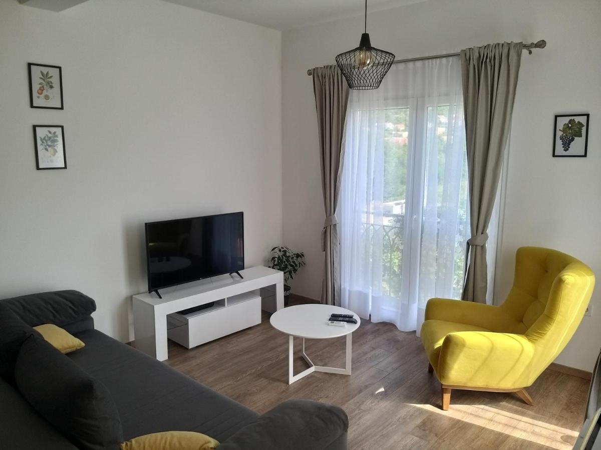 Petivat Gardens Apartamento Exterior foto